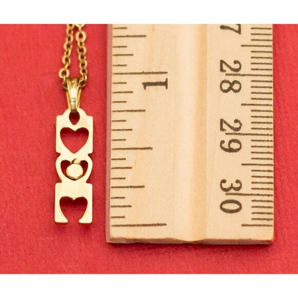 Vintage Mom Necklace Gold Tone Letter Mothers Day By Avon 18 Inches Long - F7 - Picture 4 of 4